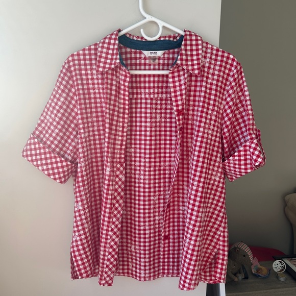 Alia Red and White Checkered Button down with Embroidered flowers!! 🍓 - Picture 2 of 6